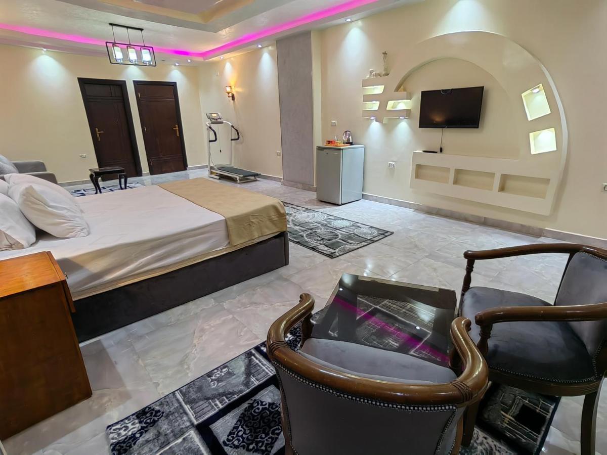 Gem Overlooking Inn Nazlet el Simman ภายนอก รูปภาพ