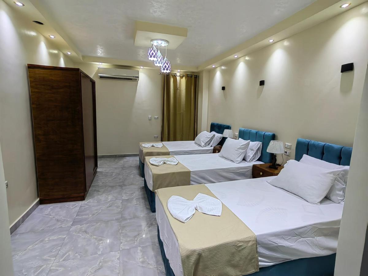Gem Overlooking Inn Nazlet el Simman ภายนอก รูปภาพ
